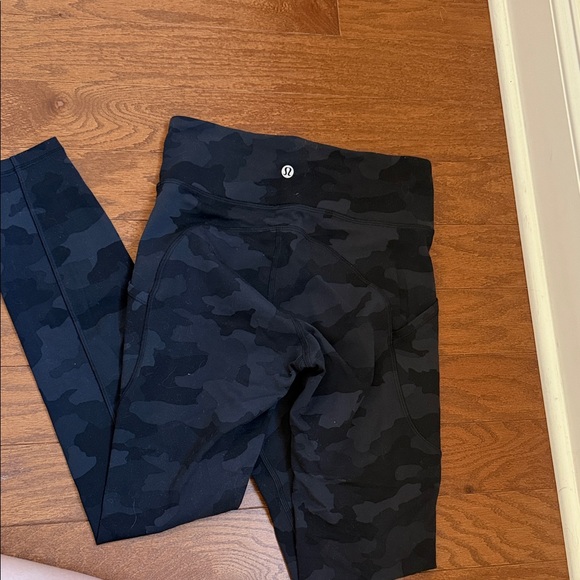 lululemon athletica Pants - Lululemon Invigorate 25” legging in black camo